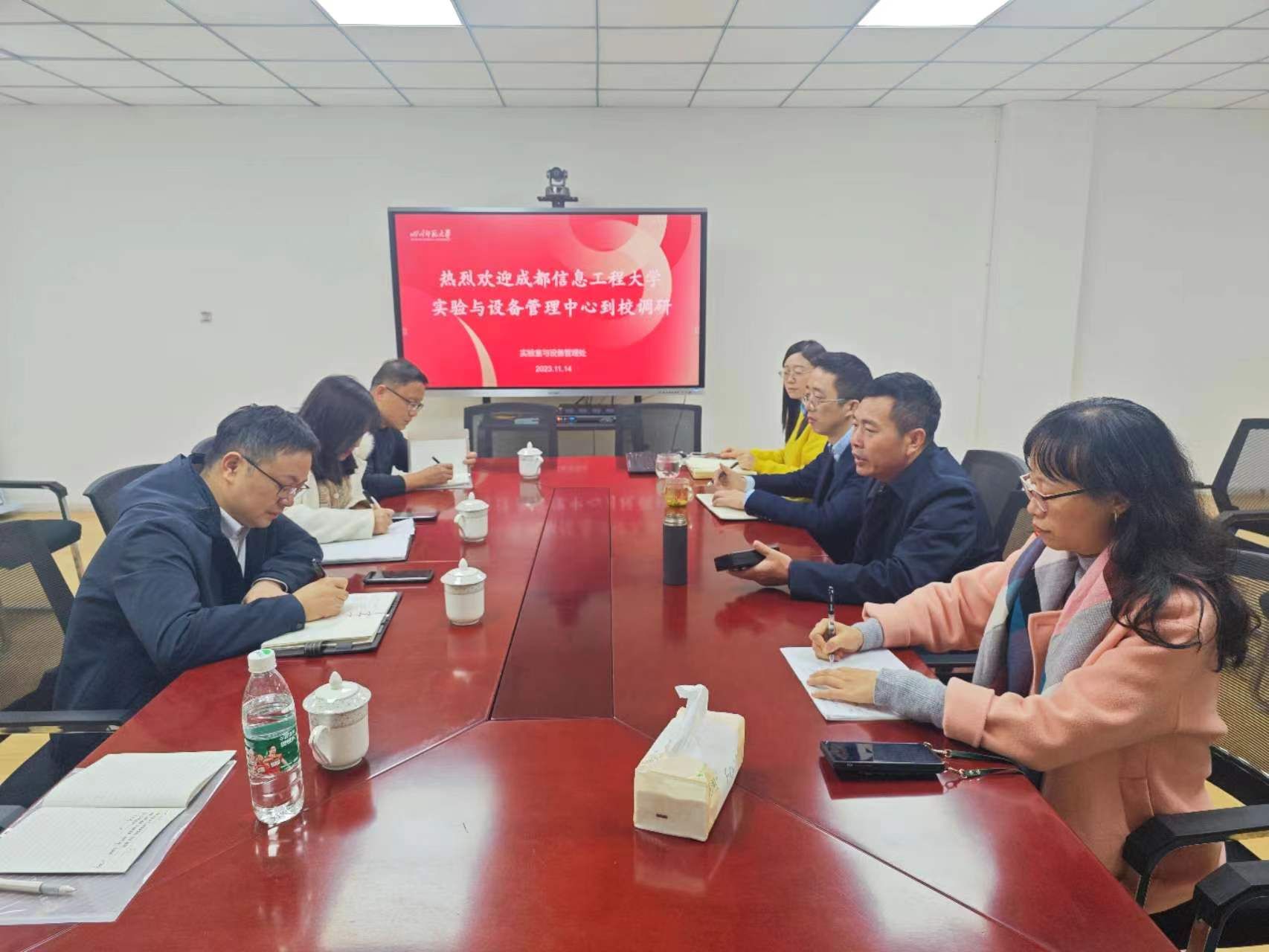 365英国上市集团